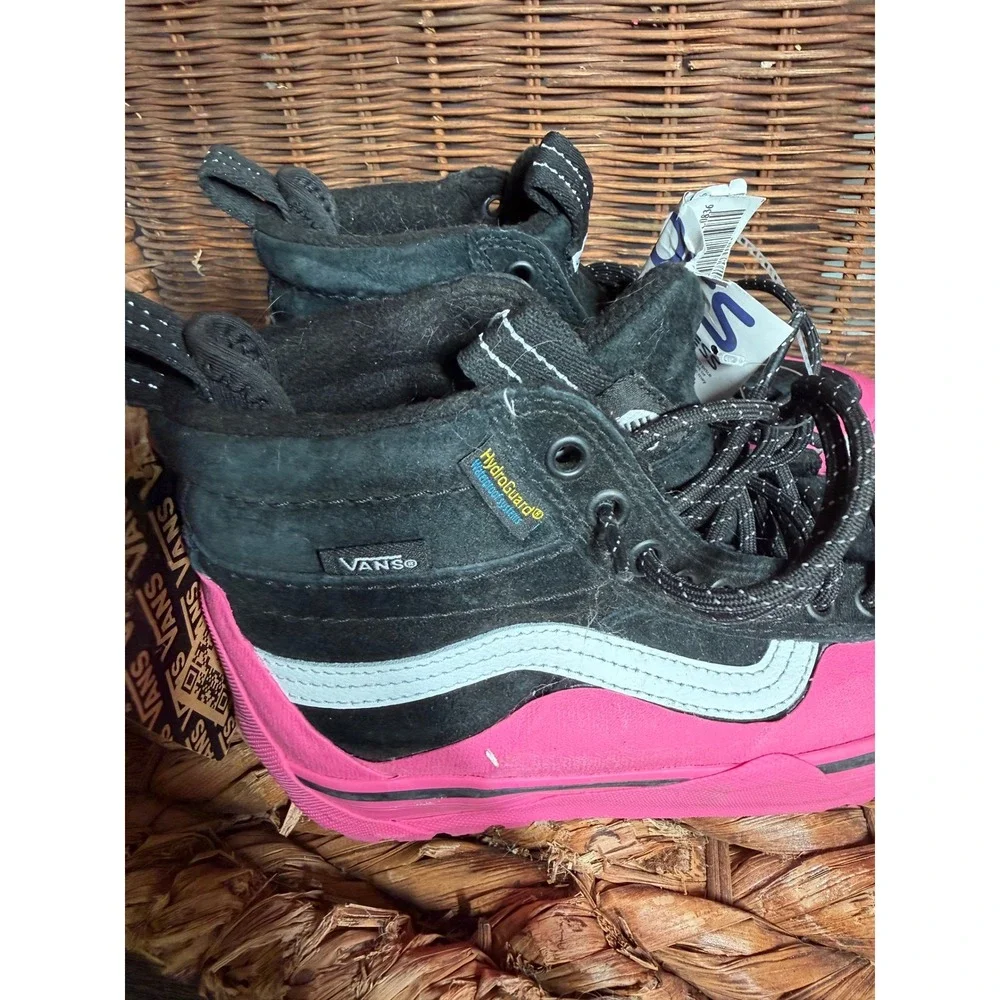 Vans‎ Sk8-Hi MTE-1 Kids Cold Weather Boots Black Pink Waterproof Suede Sneakers